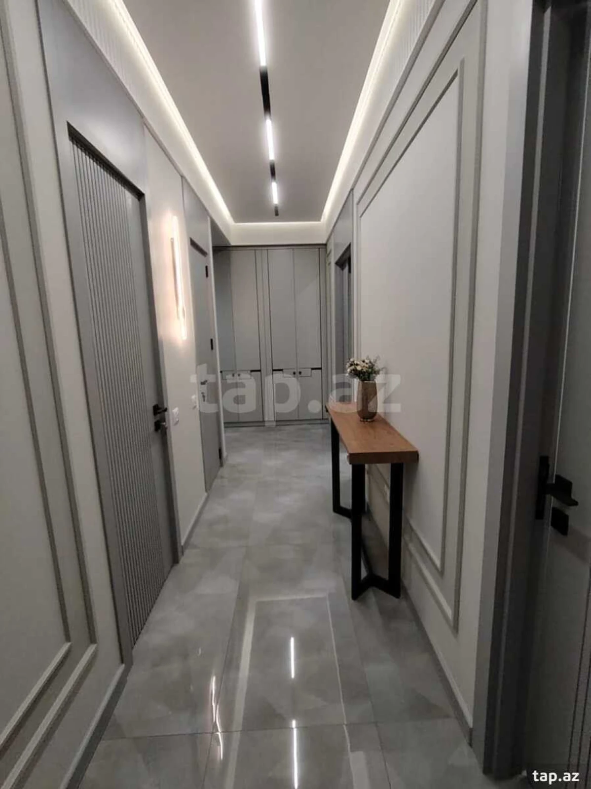 Satılır 3 otaqlı yeni tikili 98 m²
