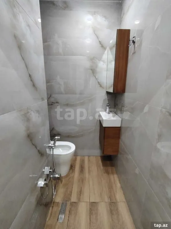 Satılır 3 otaqlı yeni tikili 98 m²