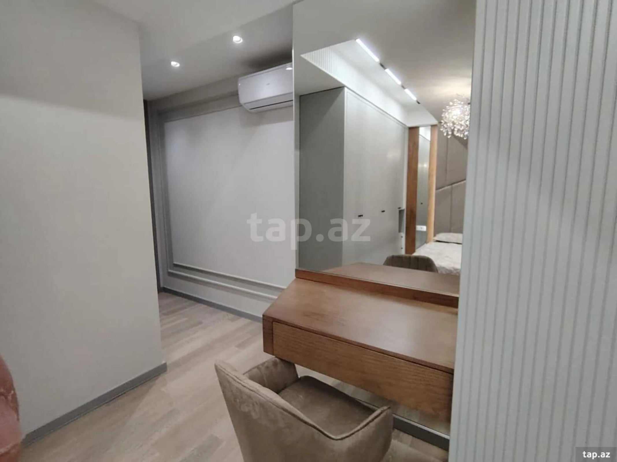 Satılır 3 otaqlı yeni tikili 98 m²