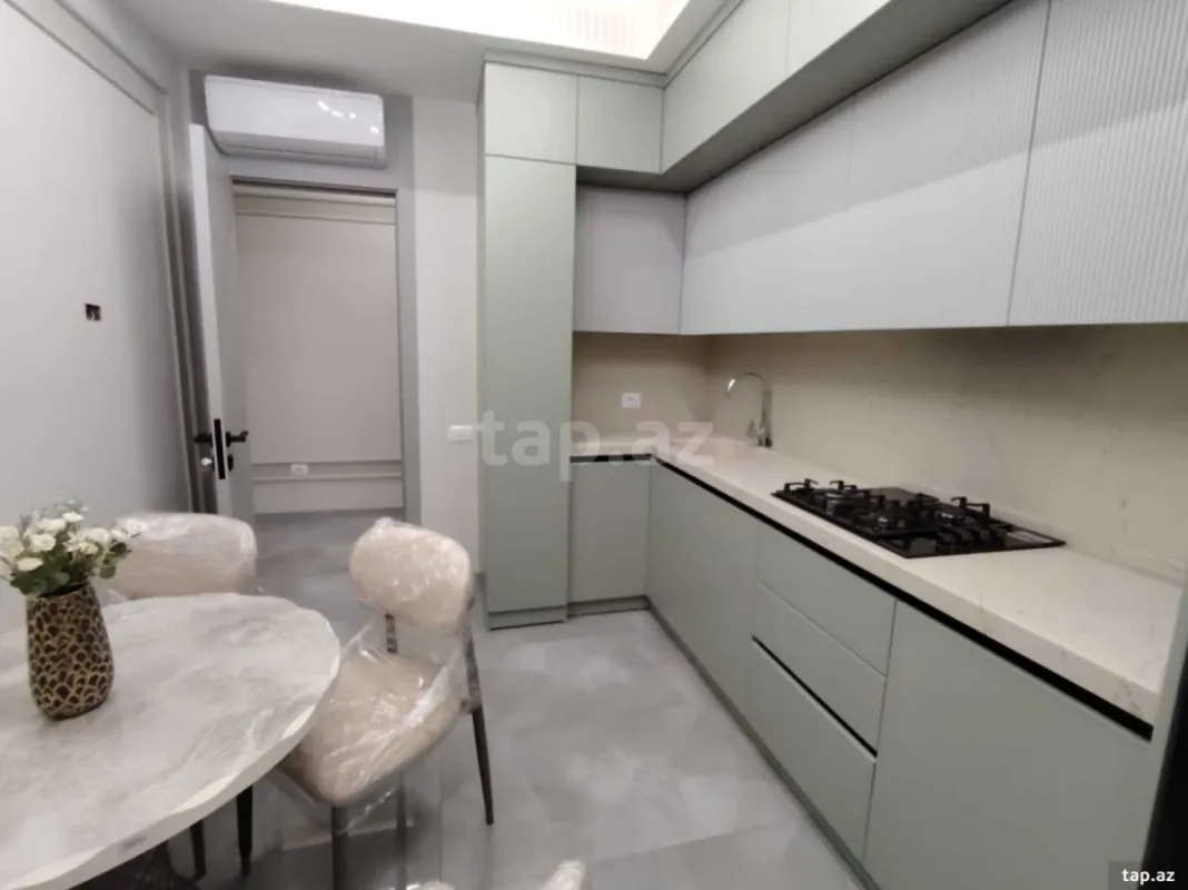 Satılır 3 otaqlı yeni tikili 98 m²