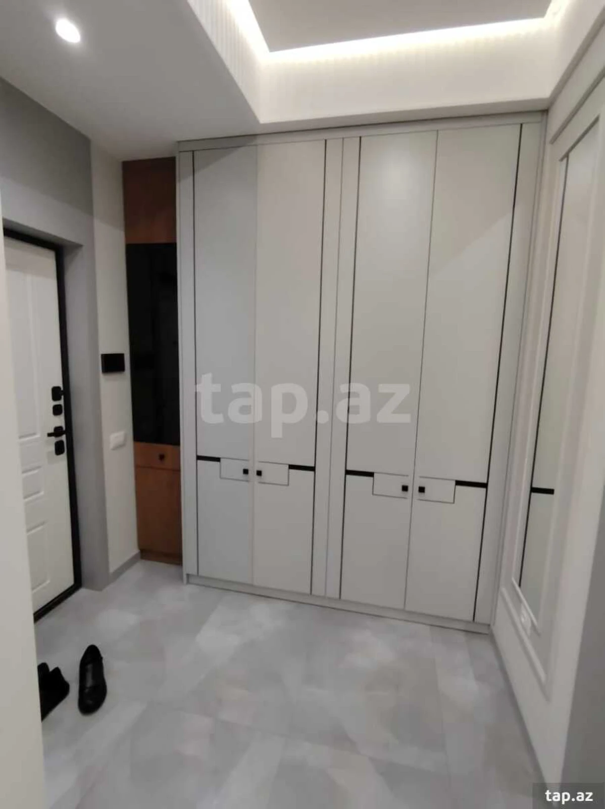 Satılır 3 otaqlı yeni tikili 98 m²