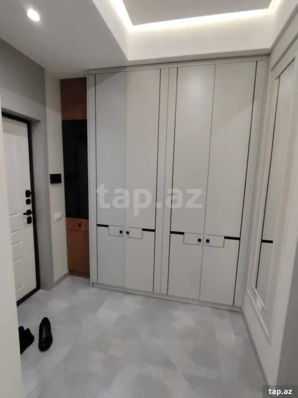 Satılır 3 otaqlı yeni tikili 98 m²