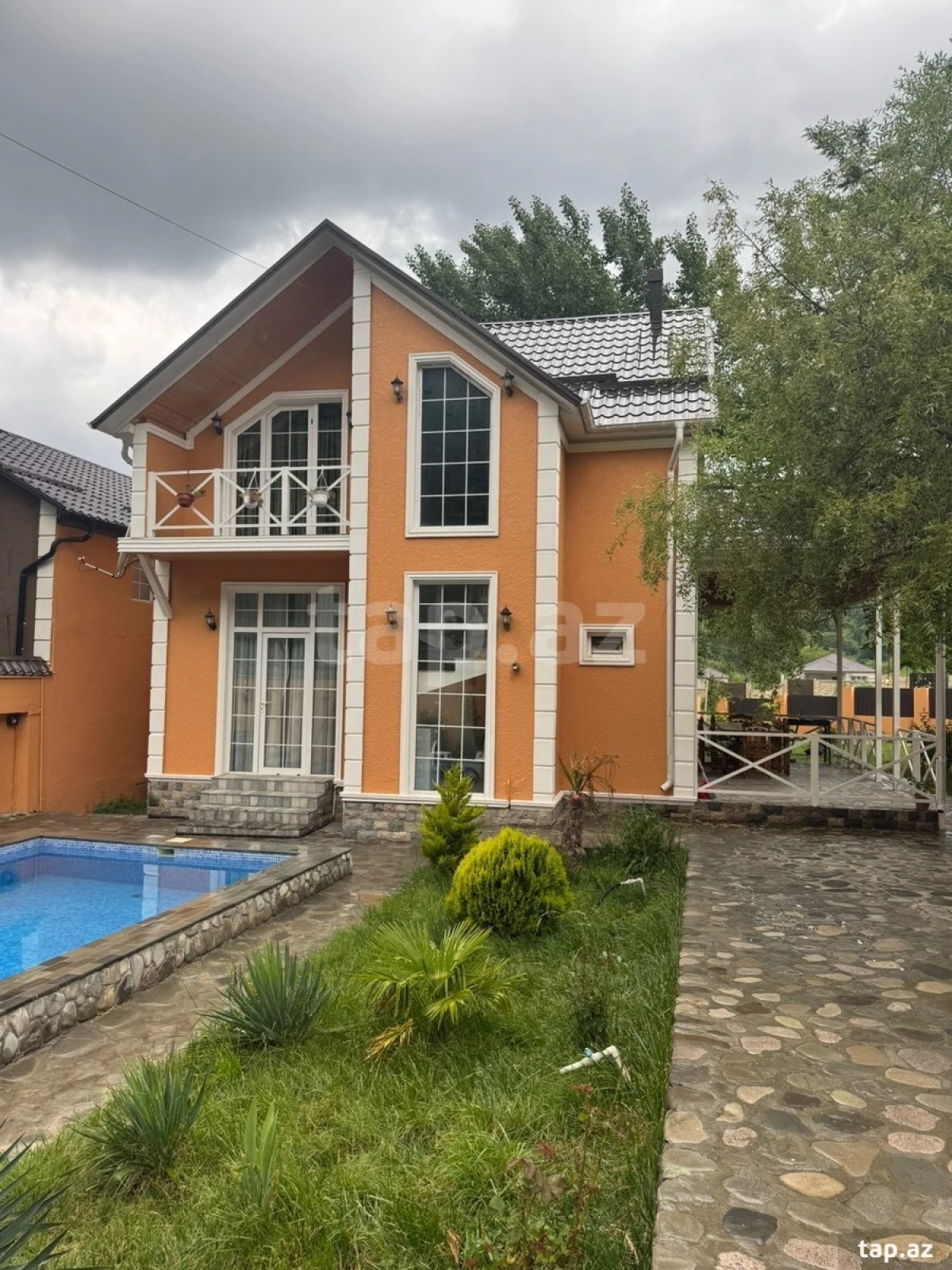 Kirayə verilir 4 otaqlı həyət evi 160 m²