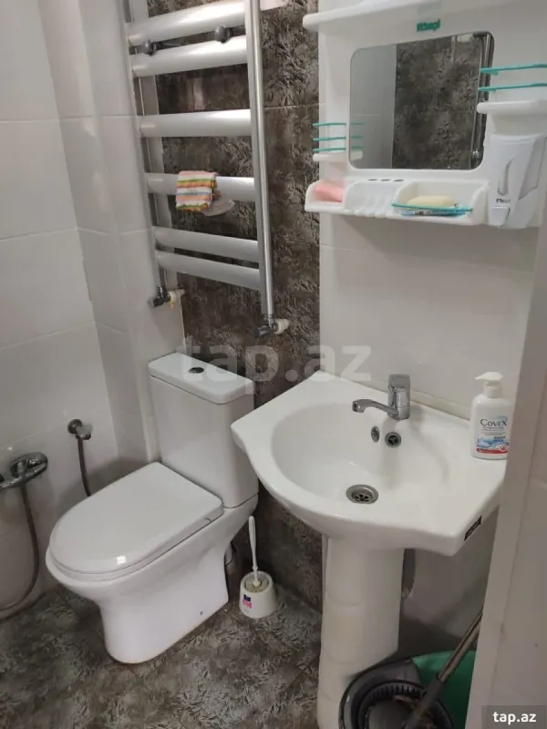 Kirayə verilir 4 otaqlı həyət evi 160 m²