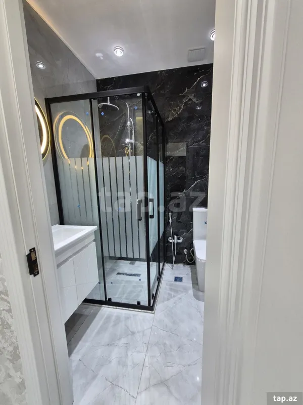 Satılır 3 otaqlı yeni tikili 75 m²