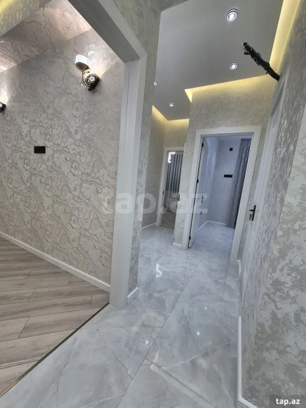 Satılır 3 otaqlı yeni tikili 75 m²