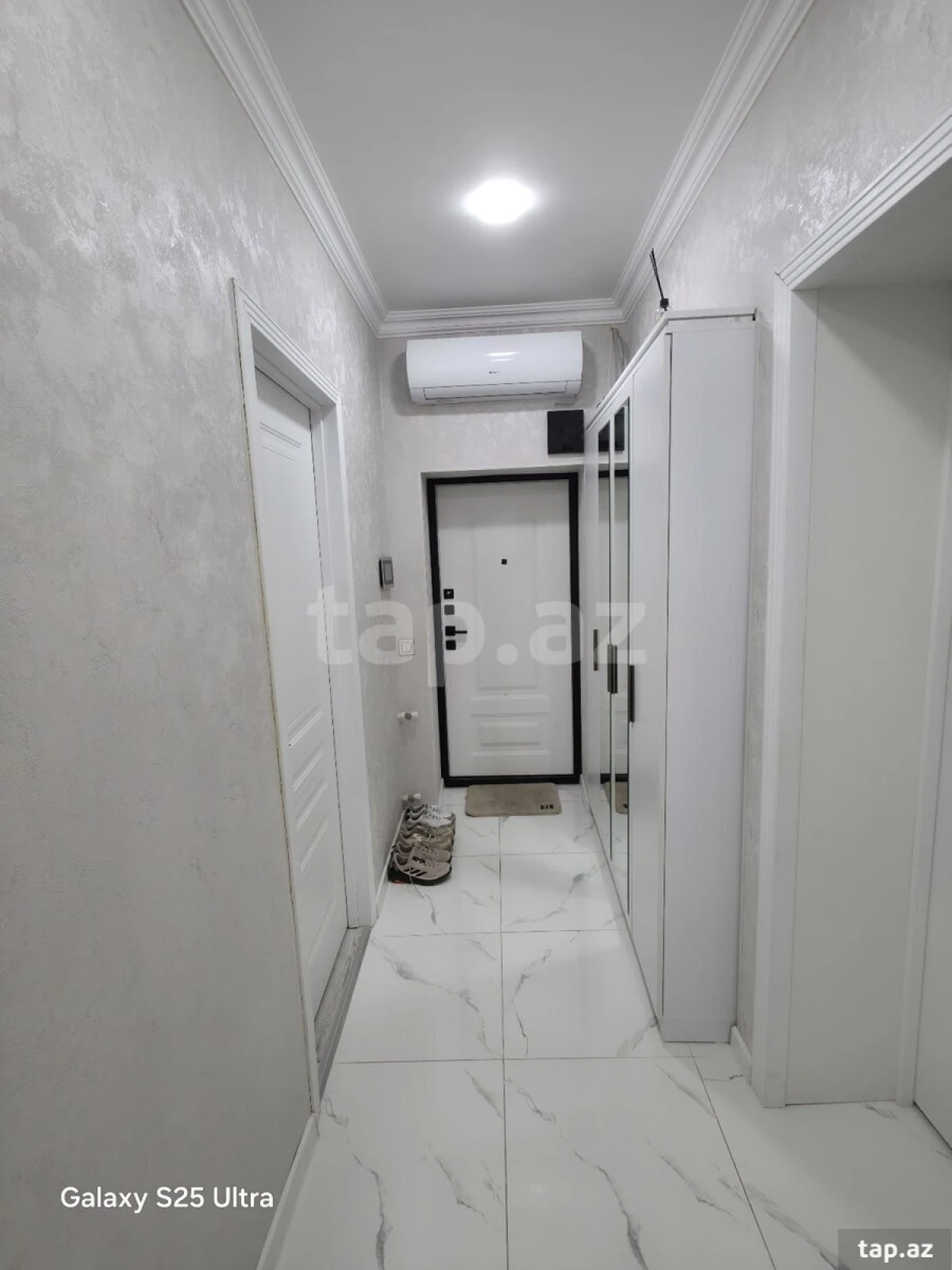 Satılır 2 otaqlı mənzil 60 m²