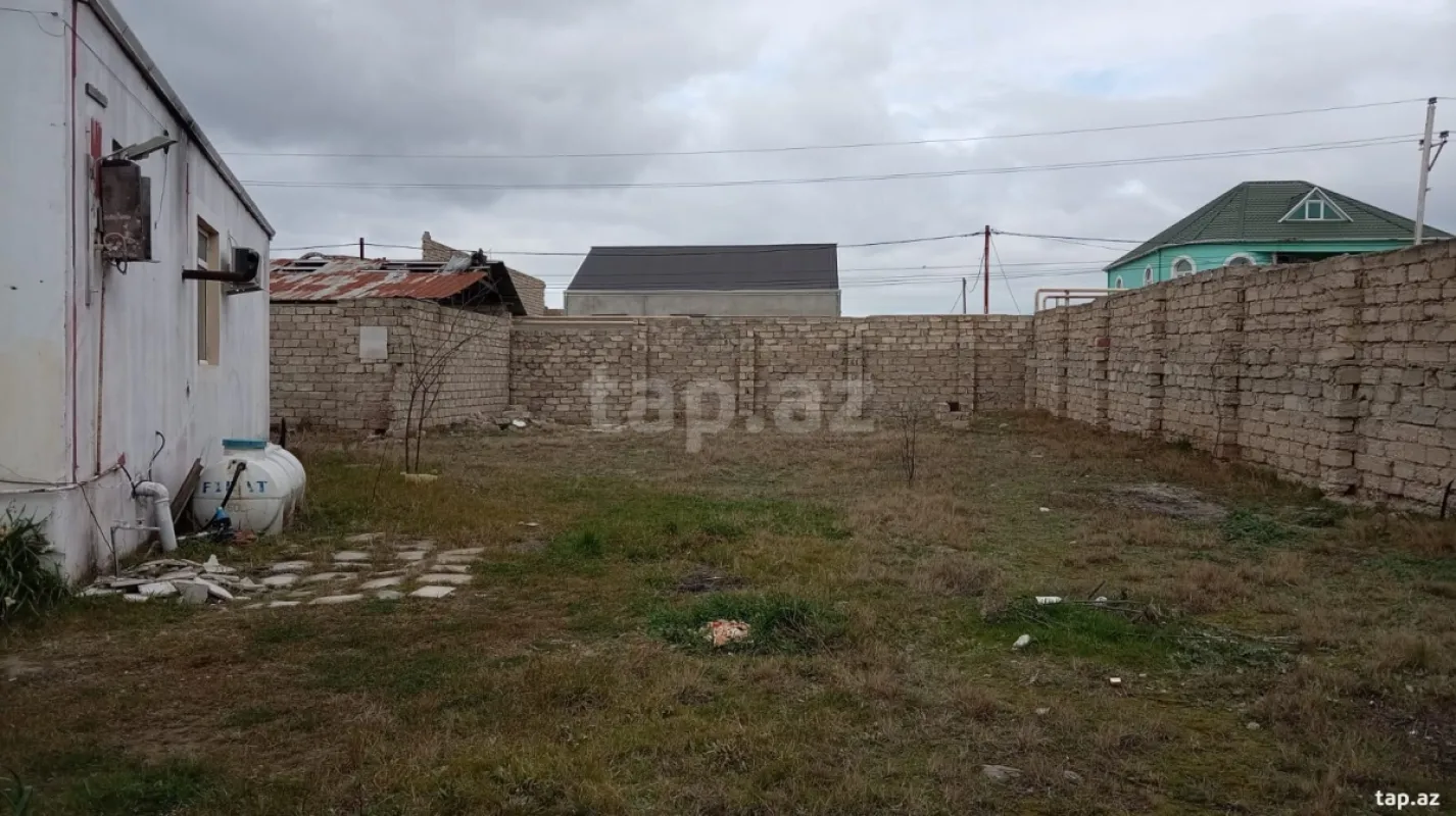 Satılır 4 otaqlı həyət evi