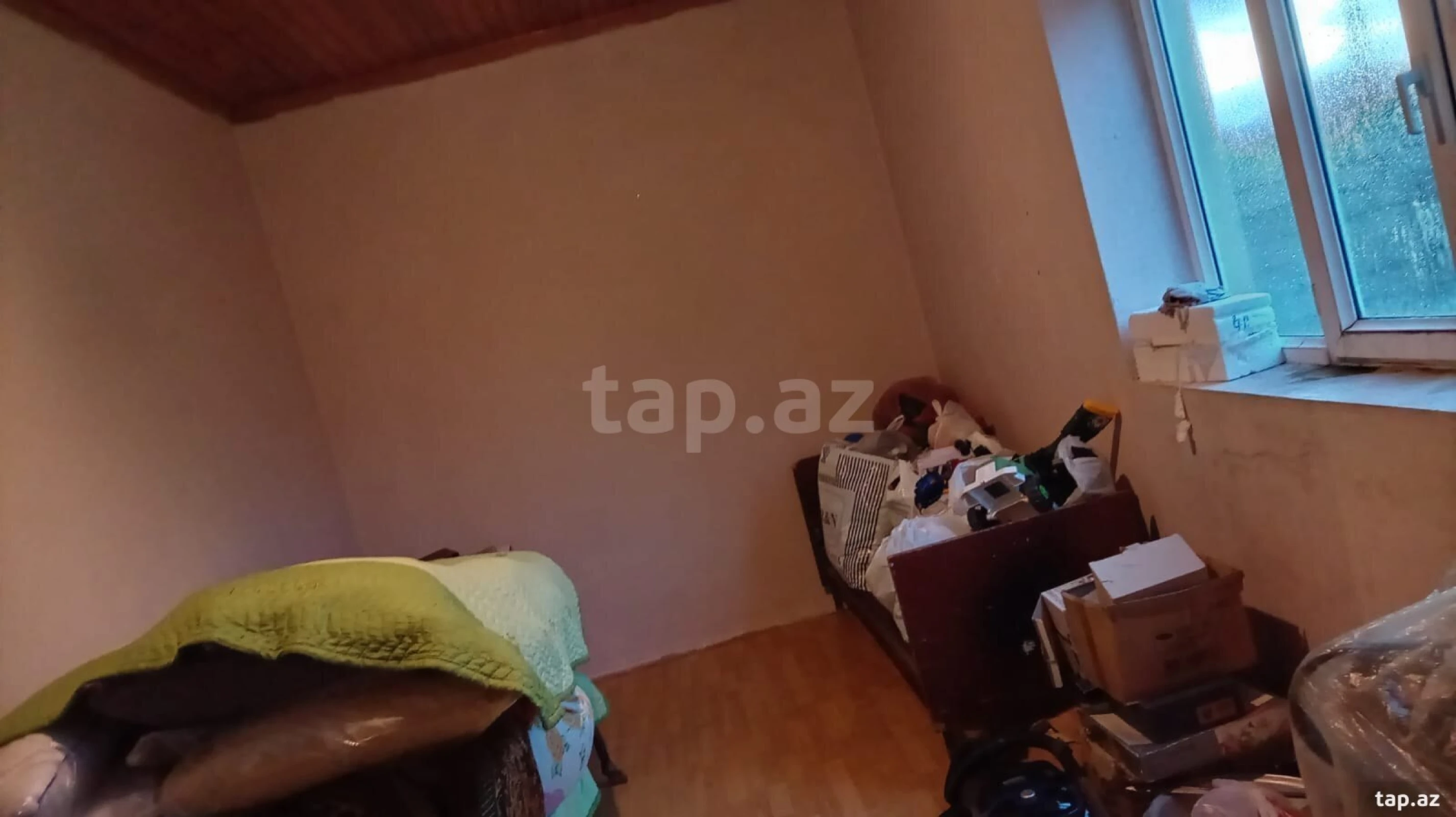 Satılır 4 otaqlı həyət evi