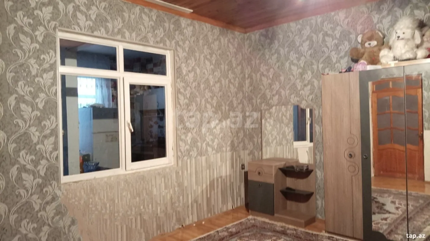 Satılır 4 otaqlı həyət evi