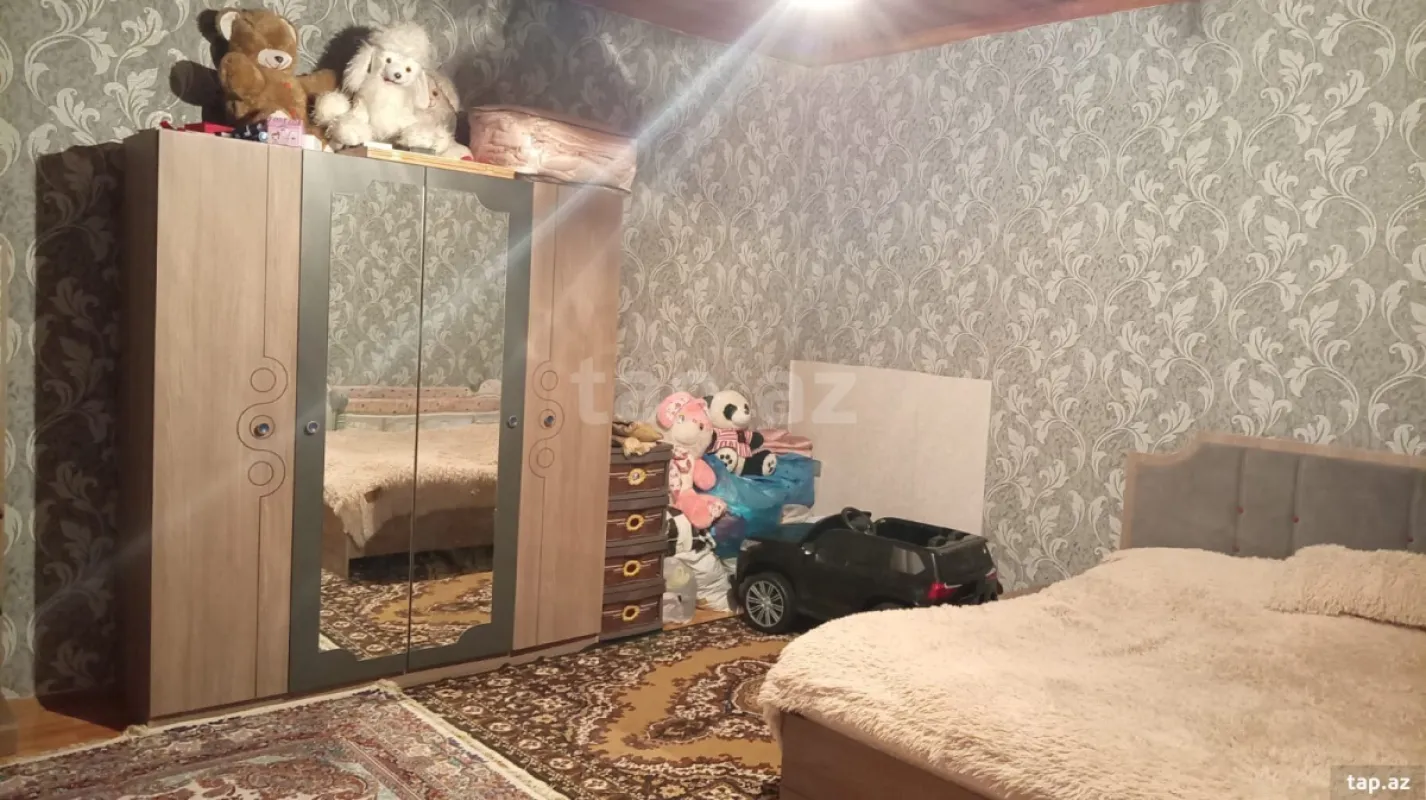 Satılır 4 otaqlı həyət evi