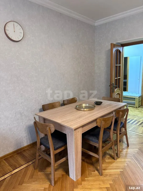 Kirayə verilir 4 otaqlı mənzil 110 m²