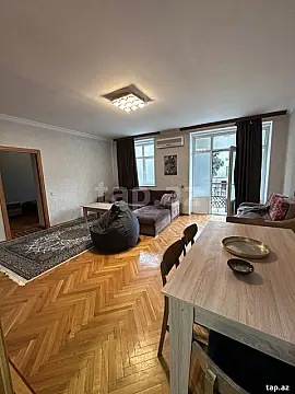 Kirayə verilir 4 otaqlı mənzil 110 m²