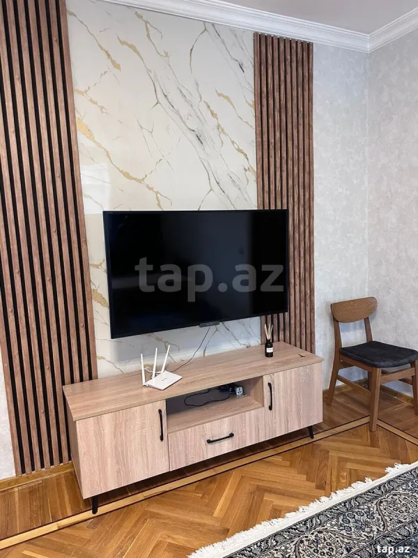 Kirayə verilir 4 otaqlı mənzil 110 m²