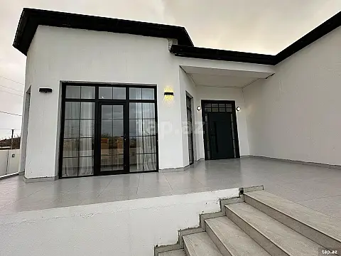 Satılır 4 otaqlı həyət evi