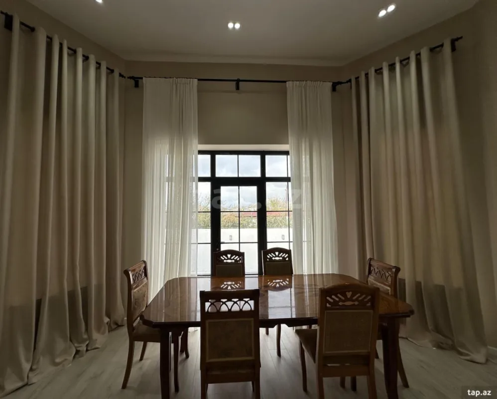 Satılır 4 otaqlı həyət evi