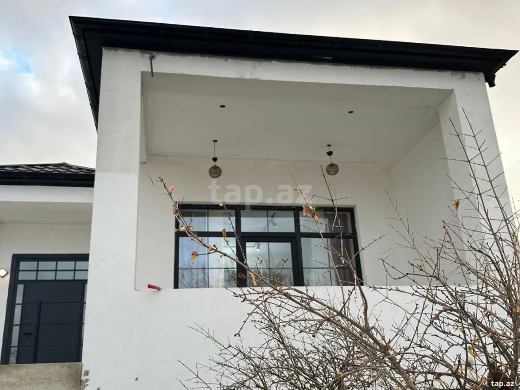 Satılır 4 otaqlı həyət evi