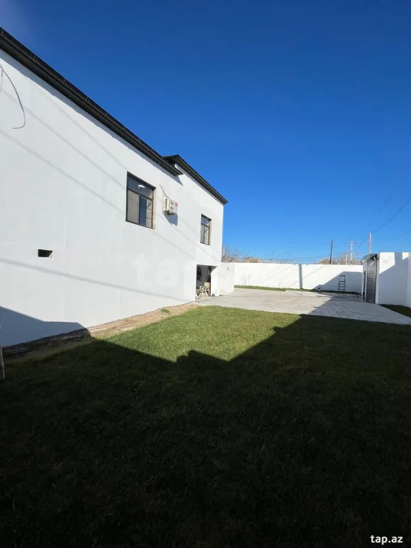 Satılır 4 otaqlı həyət evi