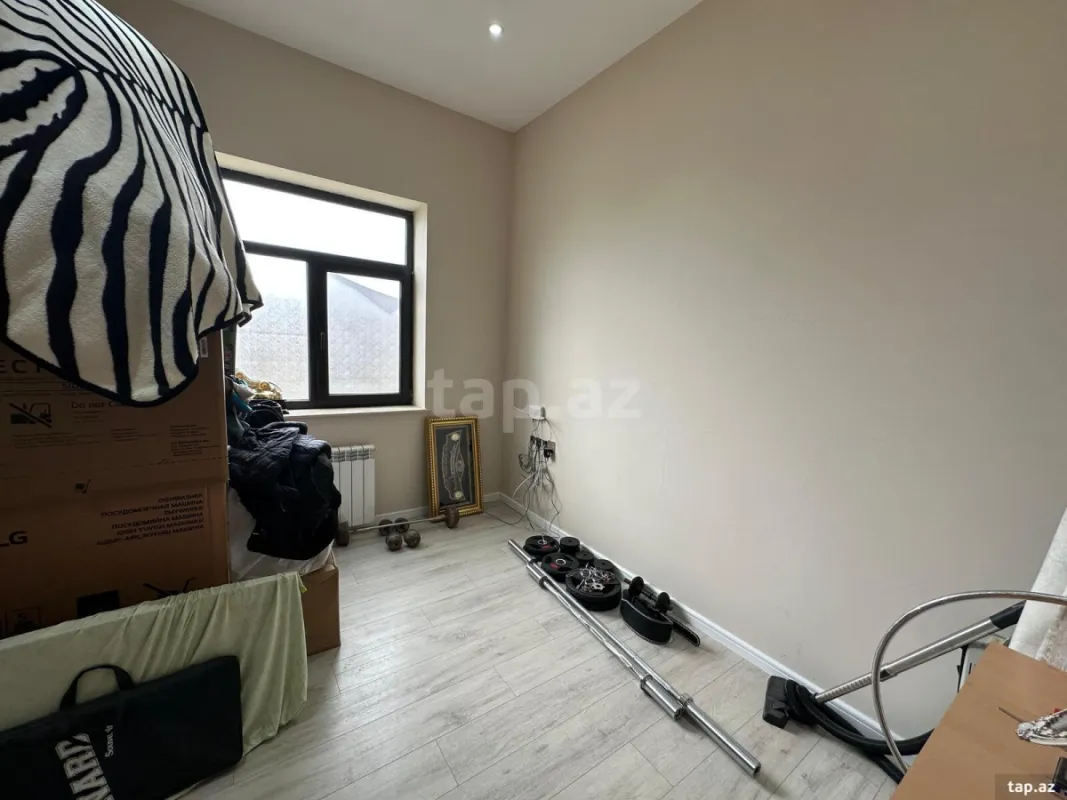 Satılır 4 otaqlı həyət evi