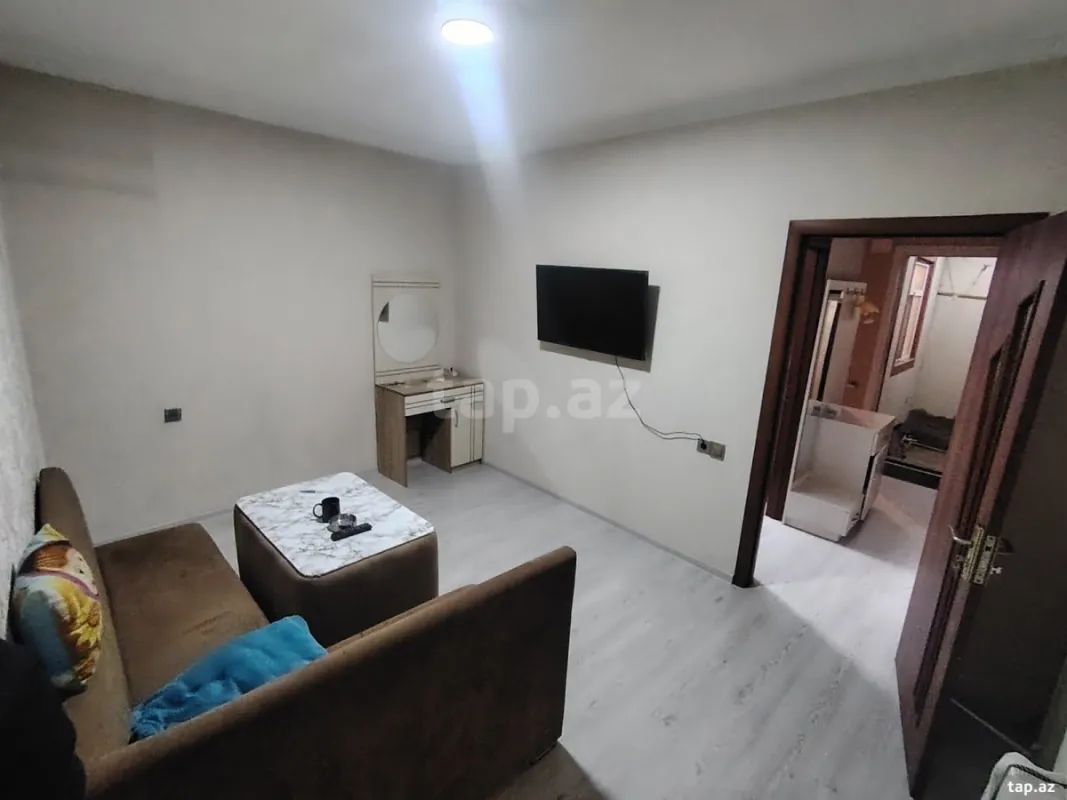 Kirayə verilir 2 otaqlı həyət evi