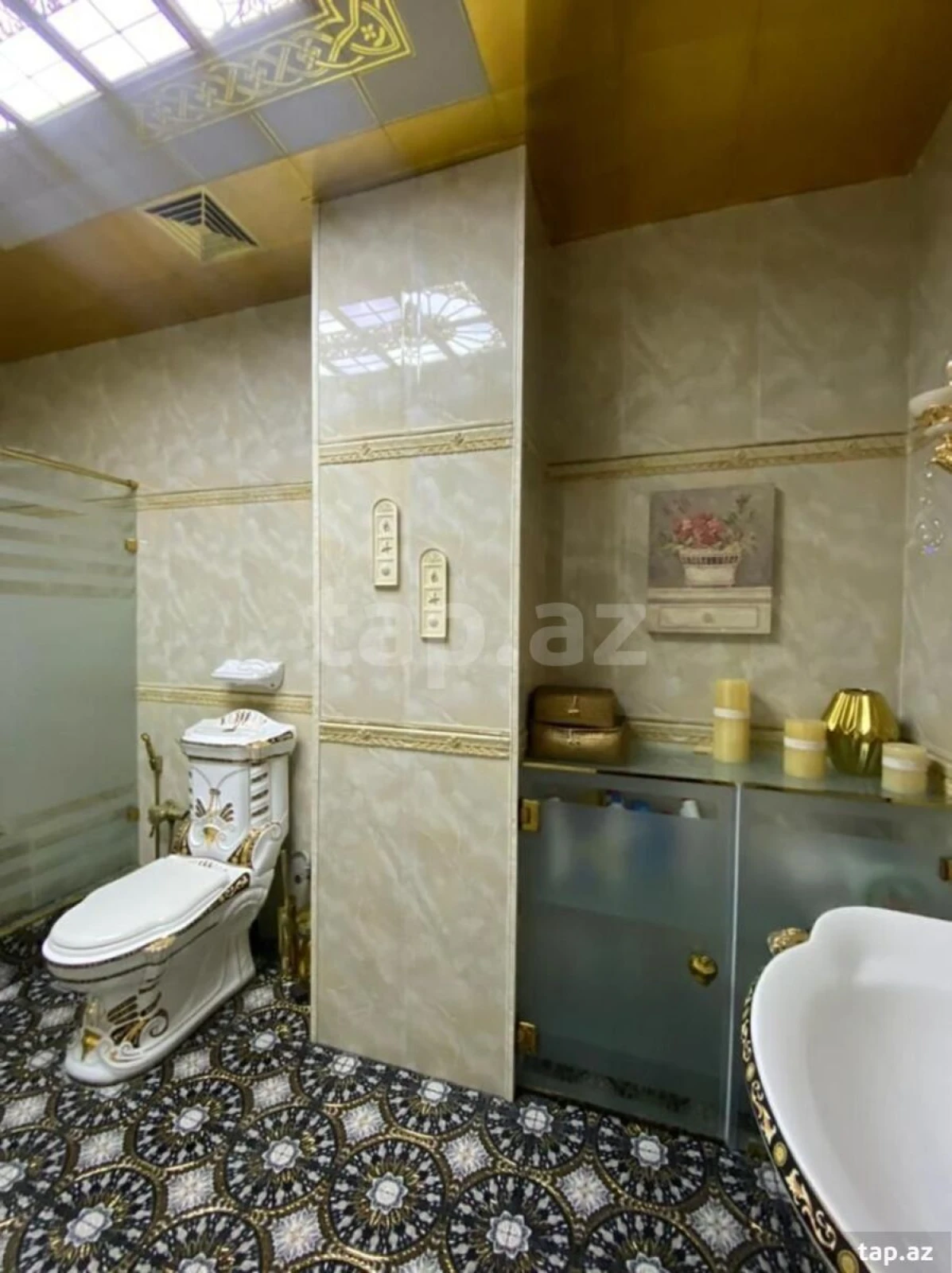 Satılır 4 otaqlı yeni tikili 250 m²