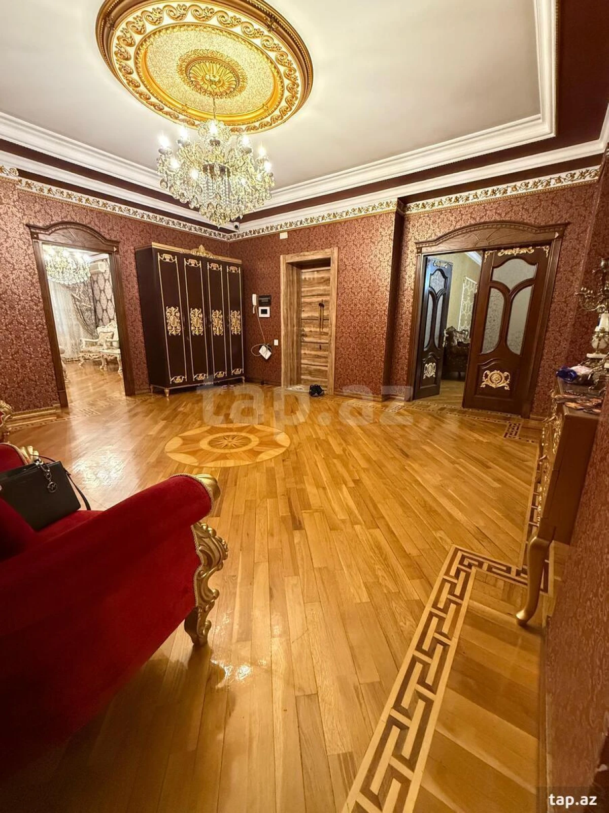 Satılır 4 otaqlı yeni tikili 250 m²