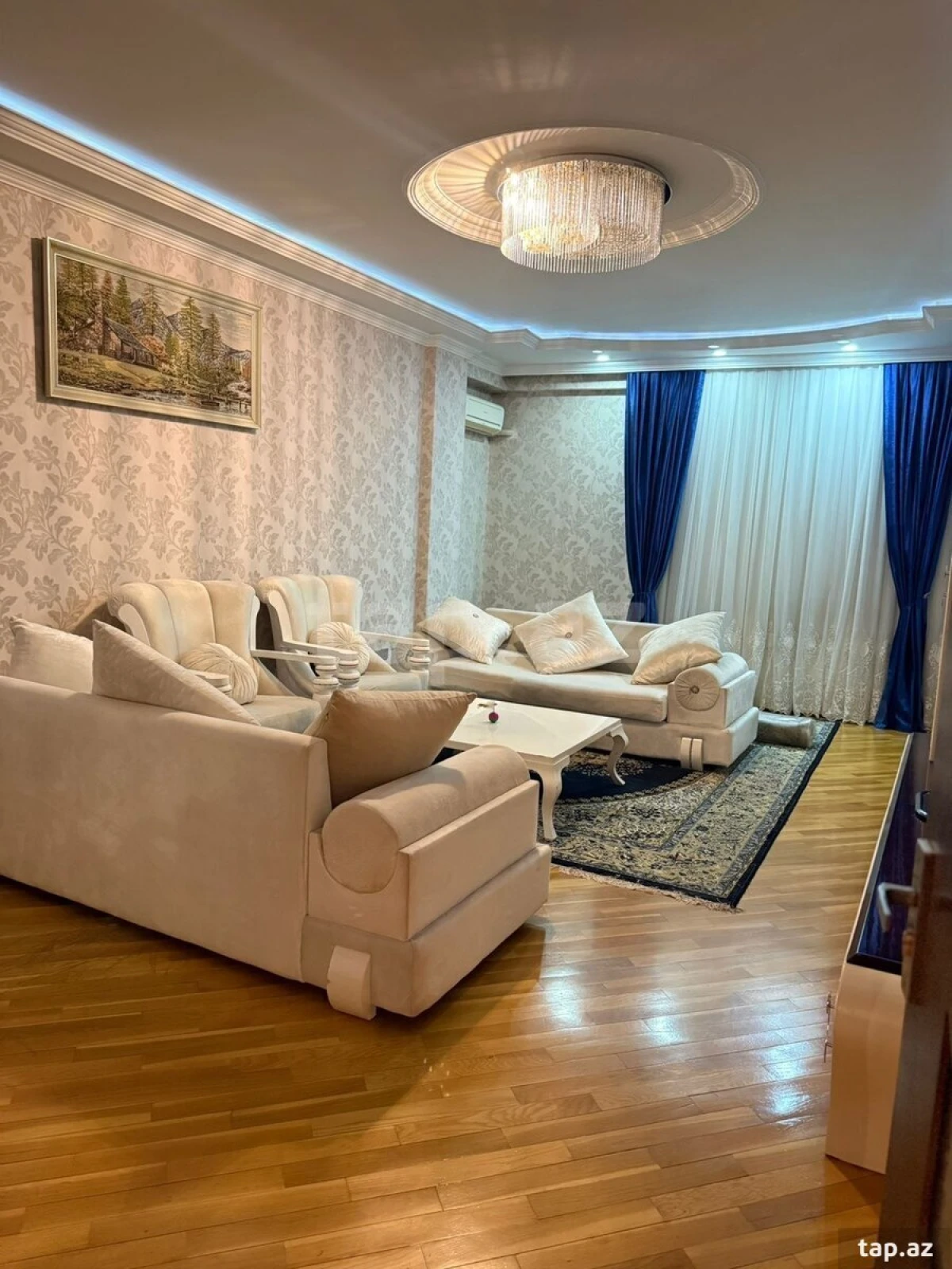 Satılır 3 otaqlı yeni tikili 140 m²