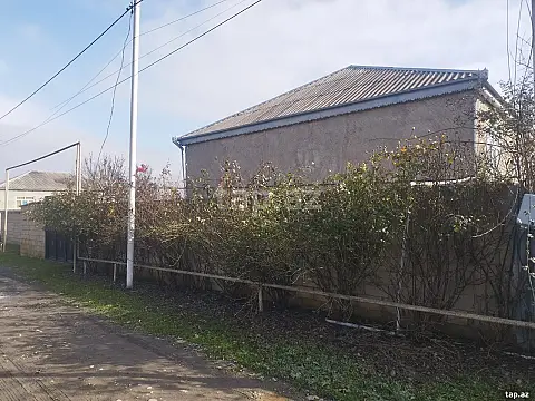 Satılır 3 otaqlı həyət evi 90 m²