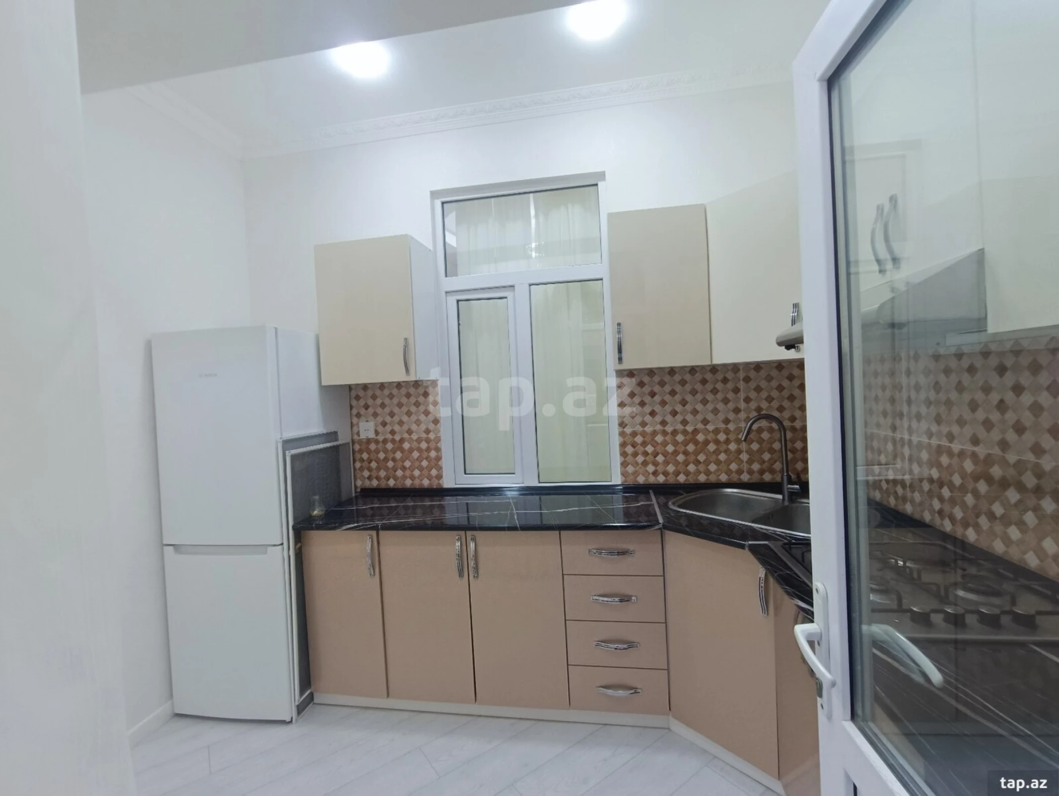 Satılır 2 otaqlı yeni tikili 65 m²