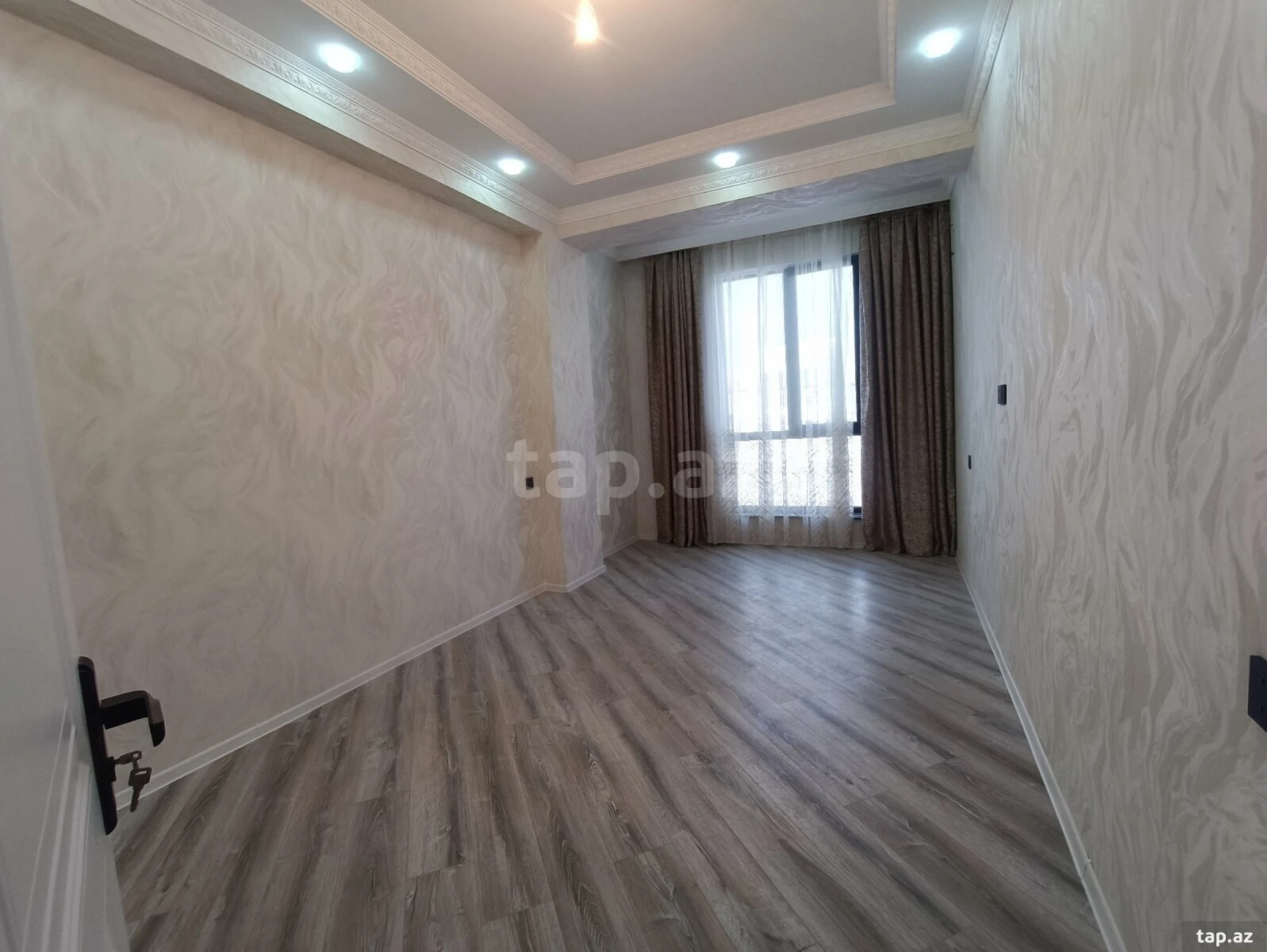 Satılır 2 otaqlı yeni tikili 56 m²