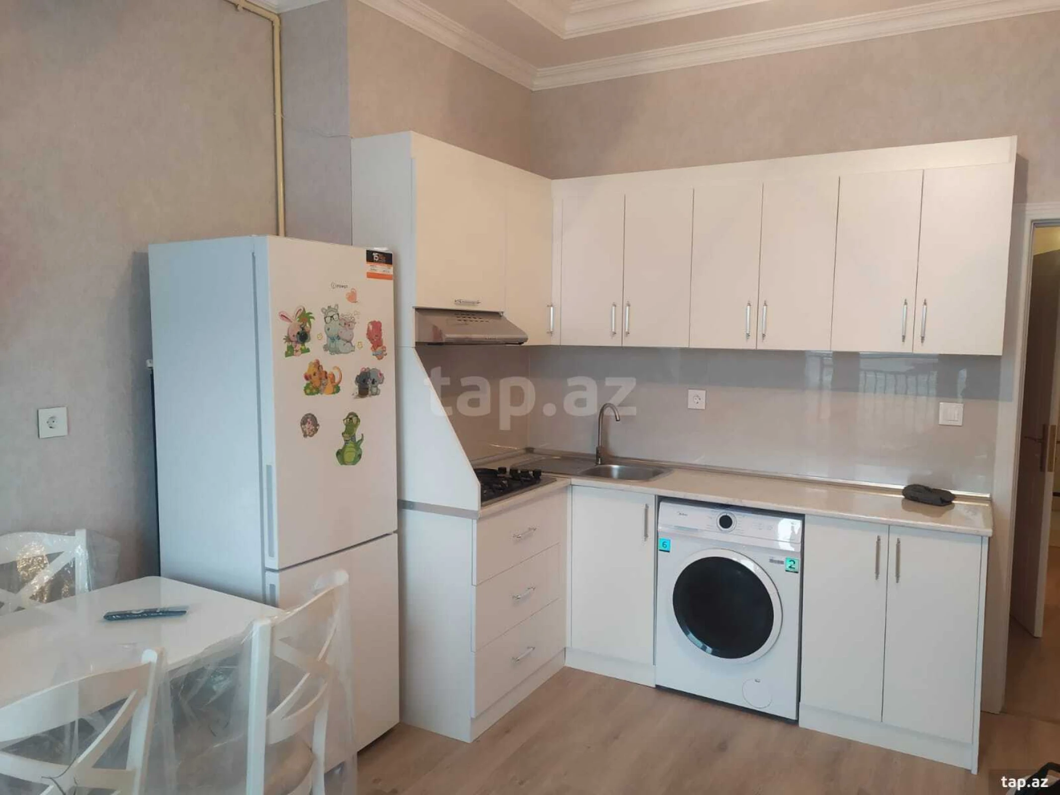Kirayə verilir 2 otaqlı yeni tikili 50 m²