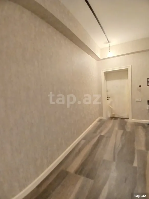 Satılır 5 otaqlı yeni tikili 250 m²