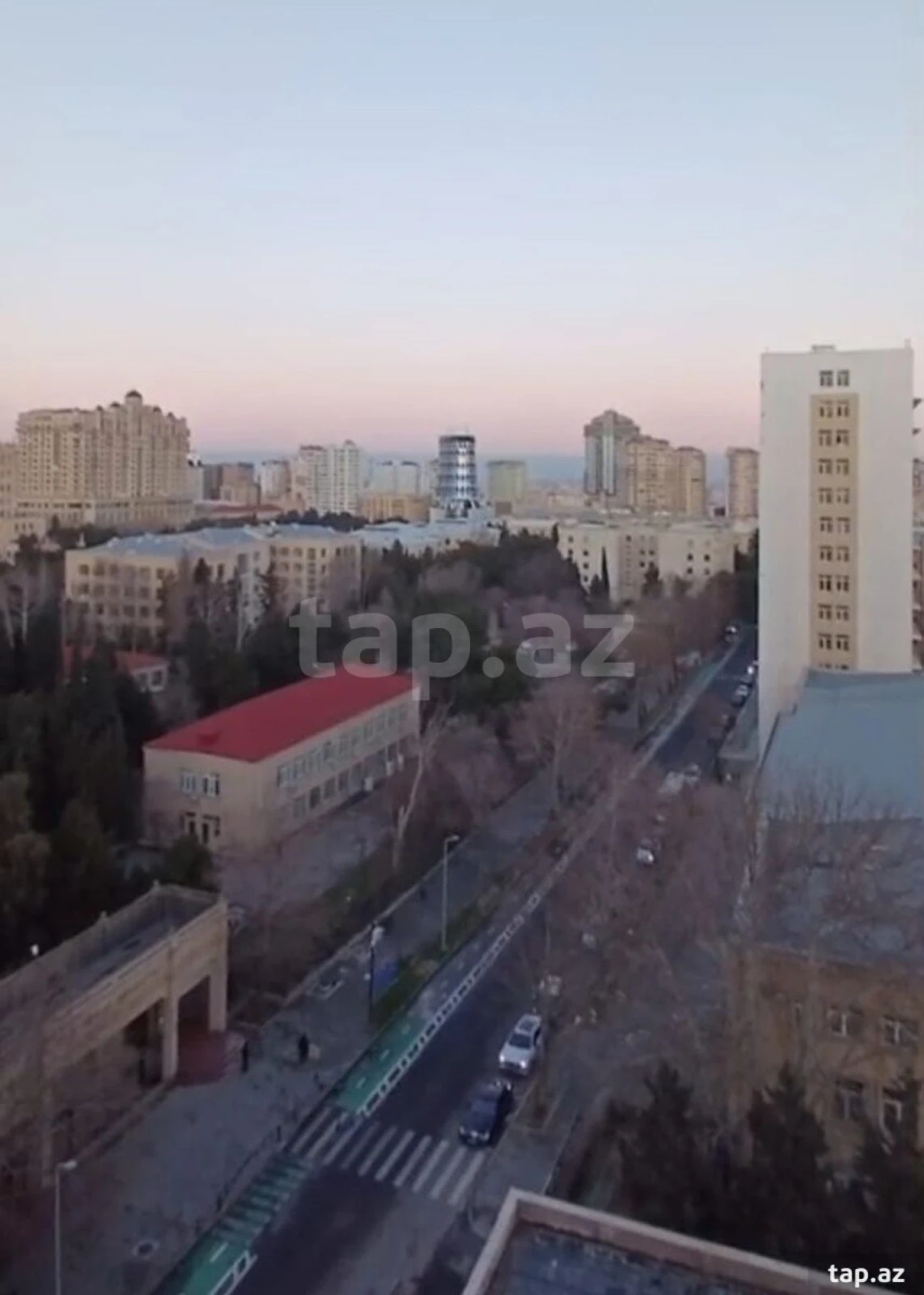 Satılır 5 otaqlı yeni tikili 250 m²