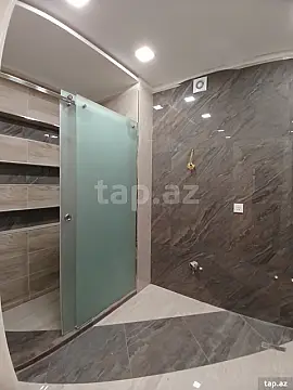 Satılır 5 otaqlı yeni tikili 250 m²