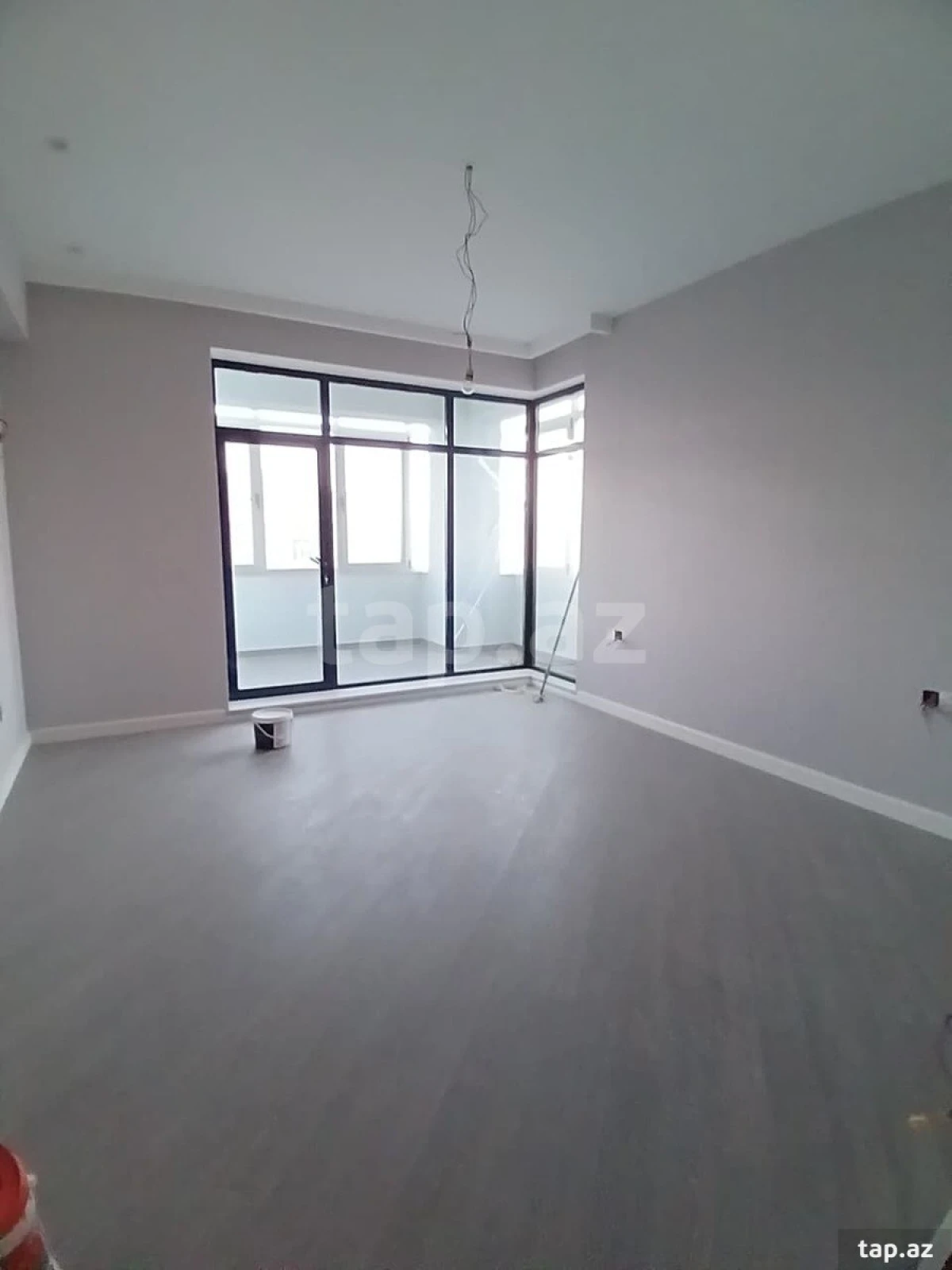 Satılır 5 otaqlı yeni tikili 250 m²