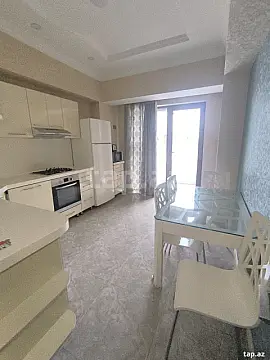 Kirayə verilir 2 otaqlı yeni tikili 86 m²