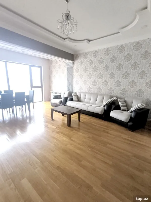 Kirayə verilir 2 otaqlı yeni tikili 86 m²