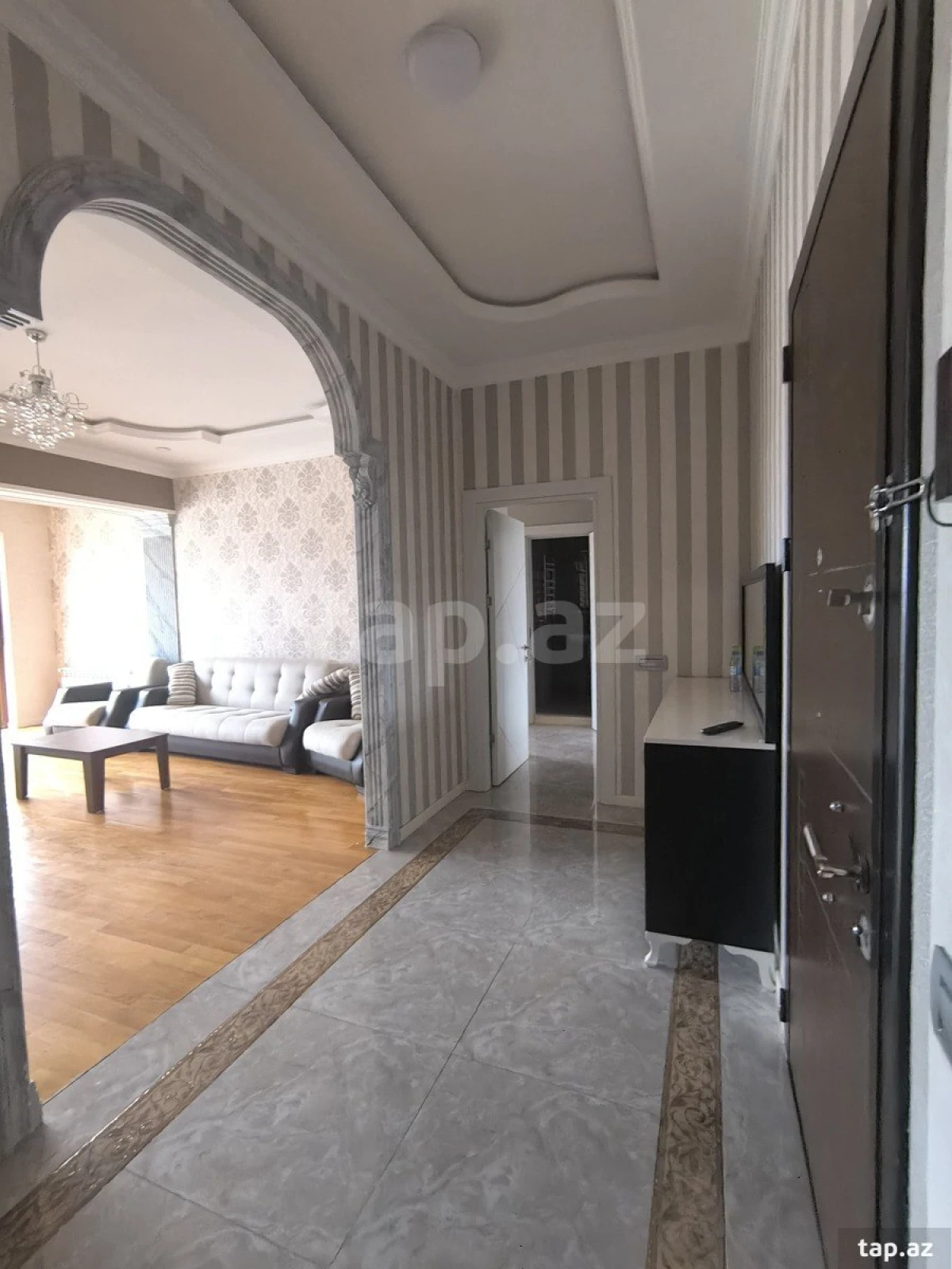Kirayə verilir 2 otaqlı yeni tikili 86 m²