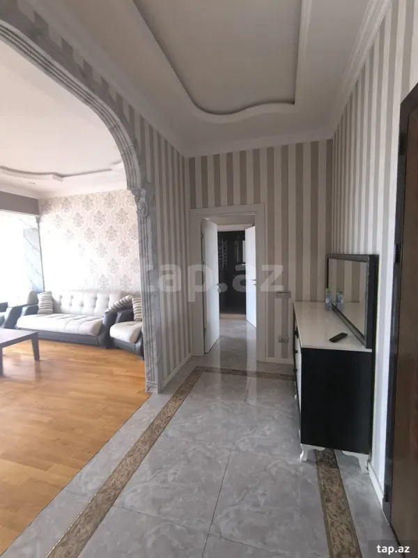 Kirayə verilir 2 otaqlı yeni tikili 86 m²