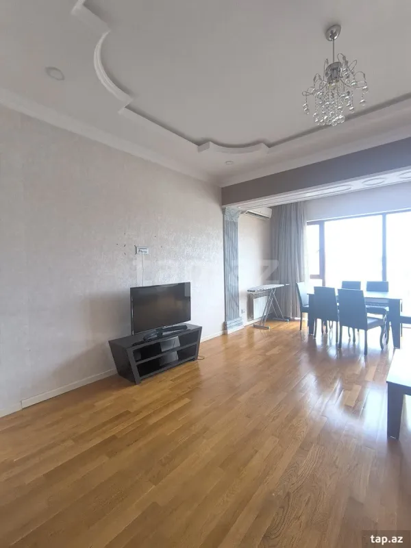 Kirayə verilir 2 otaqlı yeni tikili 86 m²