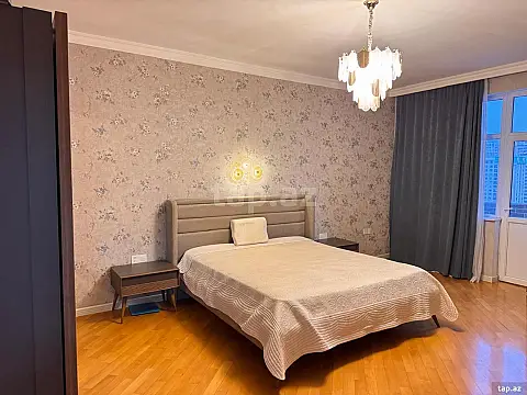 Kirayə verilir 3 otaqlı yeni tikili 140 m²