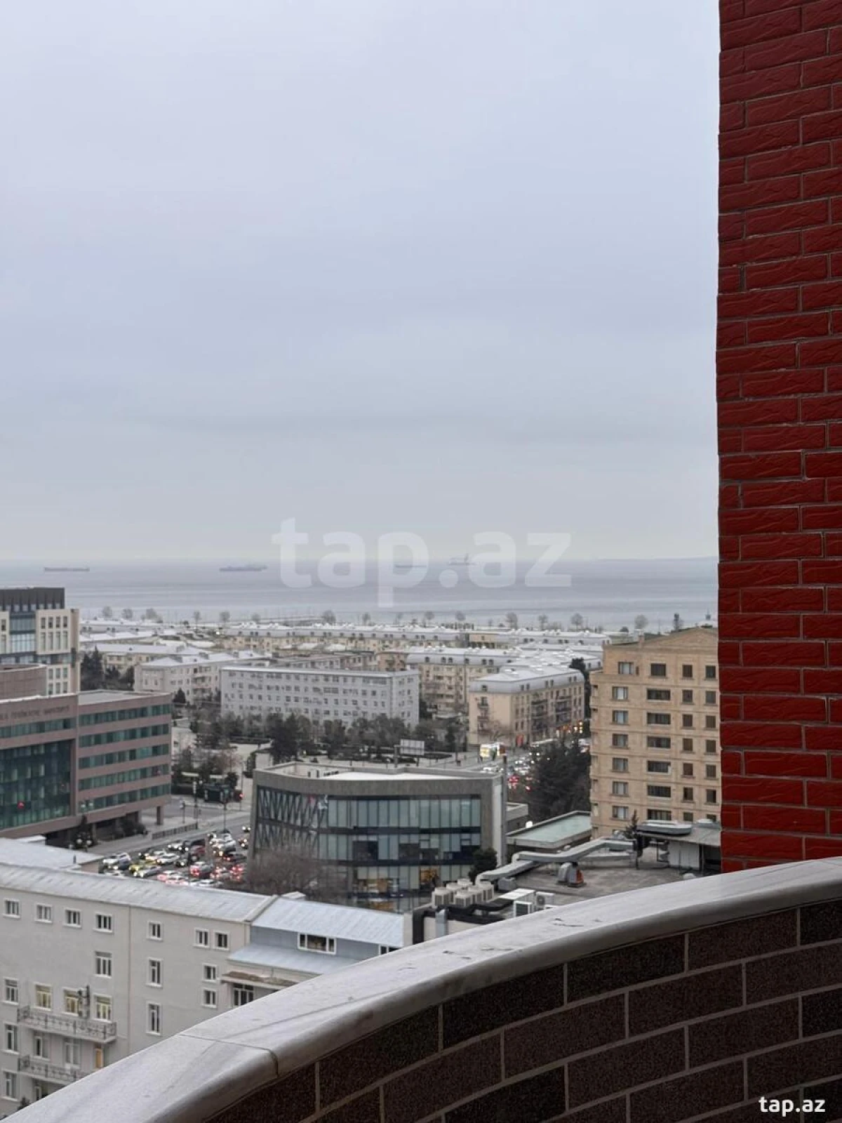 Kirayə verilir 3 otaqlı yeni tikili 140 m²