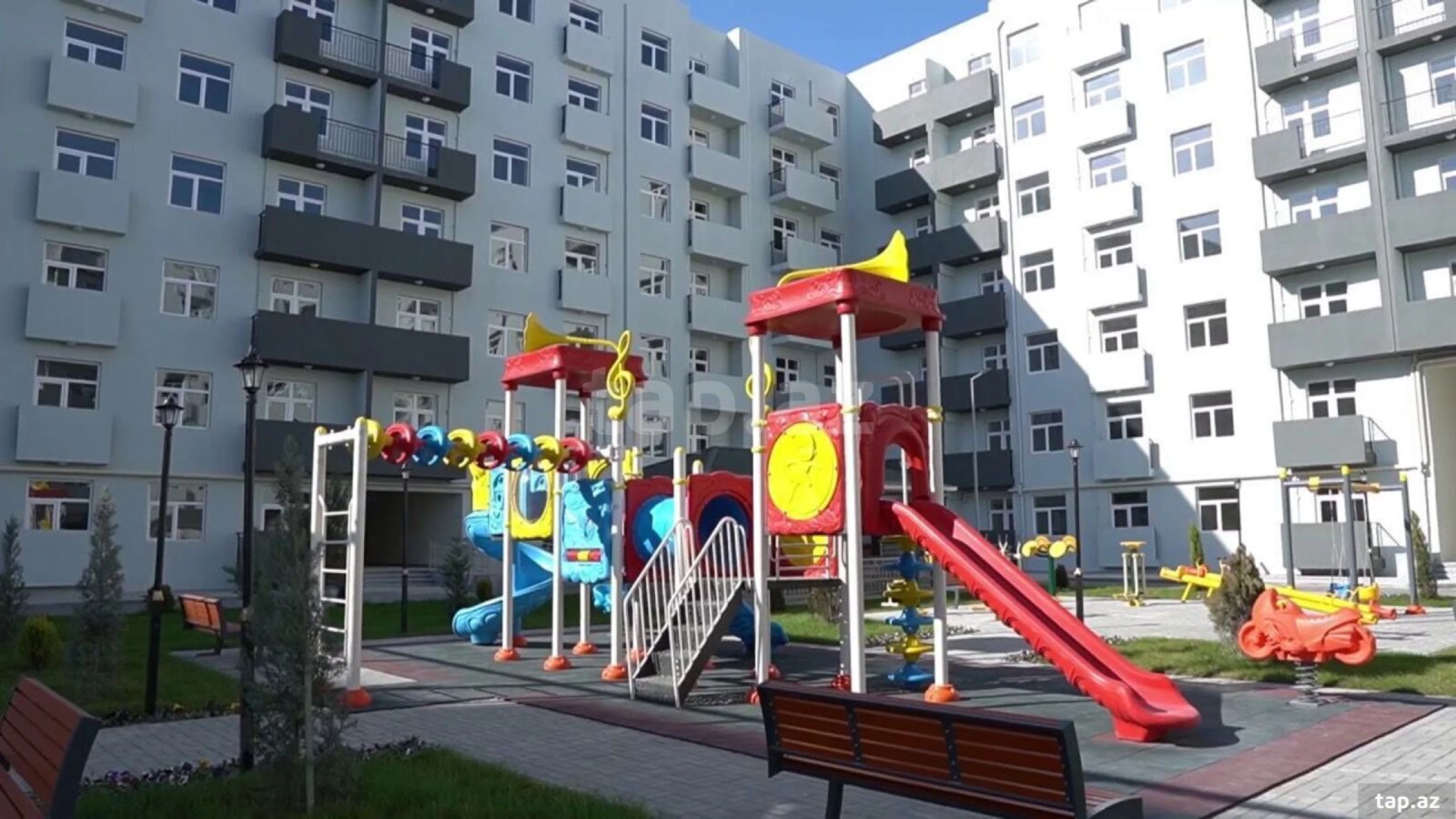 Satılır 3 otaqlı yeni tikili 85 m²