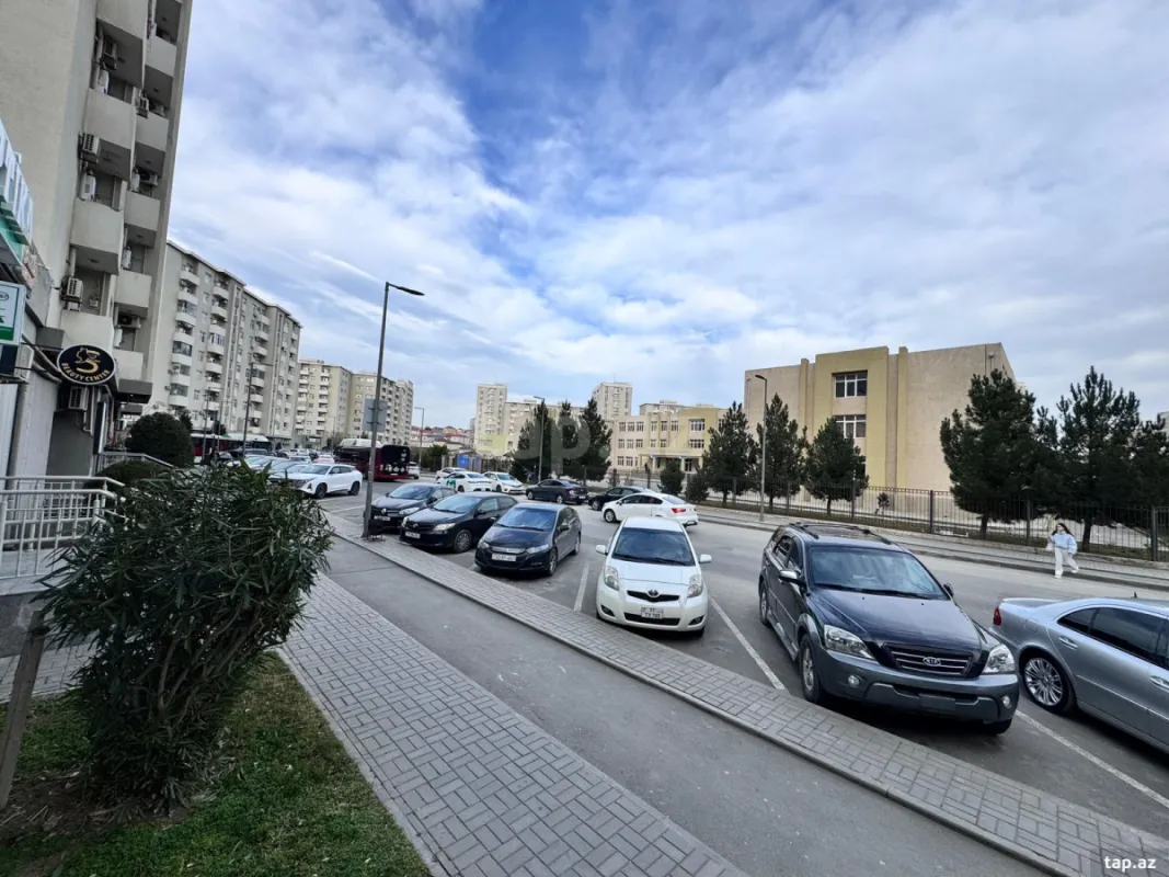 Satılır 3 otaqlı yeni tikili 85 m²
