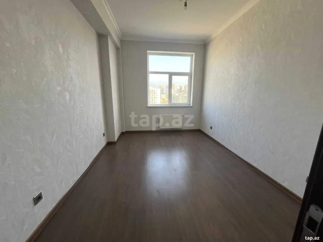 Satılır 3 otaqlı yeni tikili 85 m²