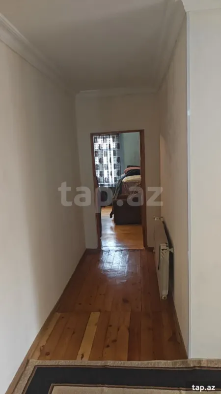 Satılır 4 otaqlı həyət evi