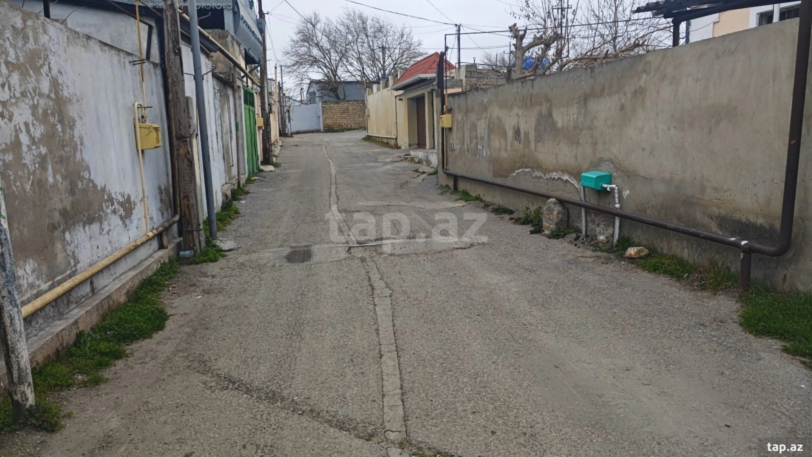 Satılır 4 otaqlı həyət evi