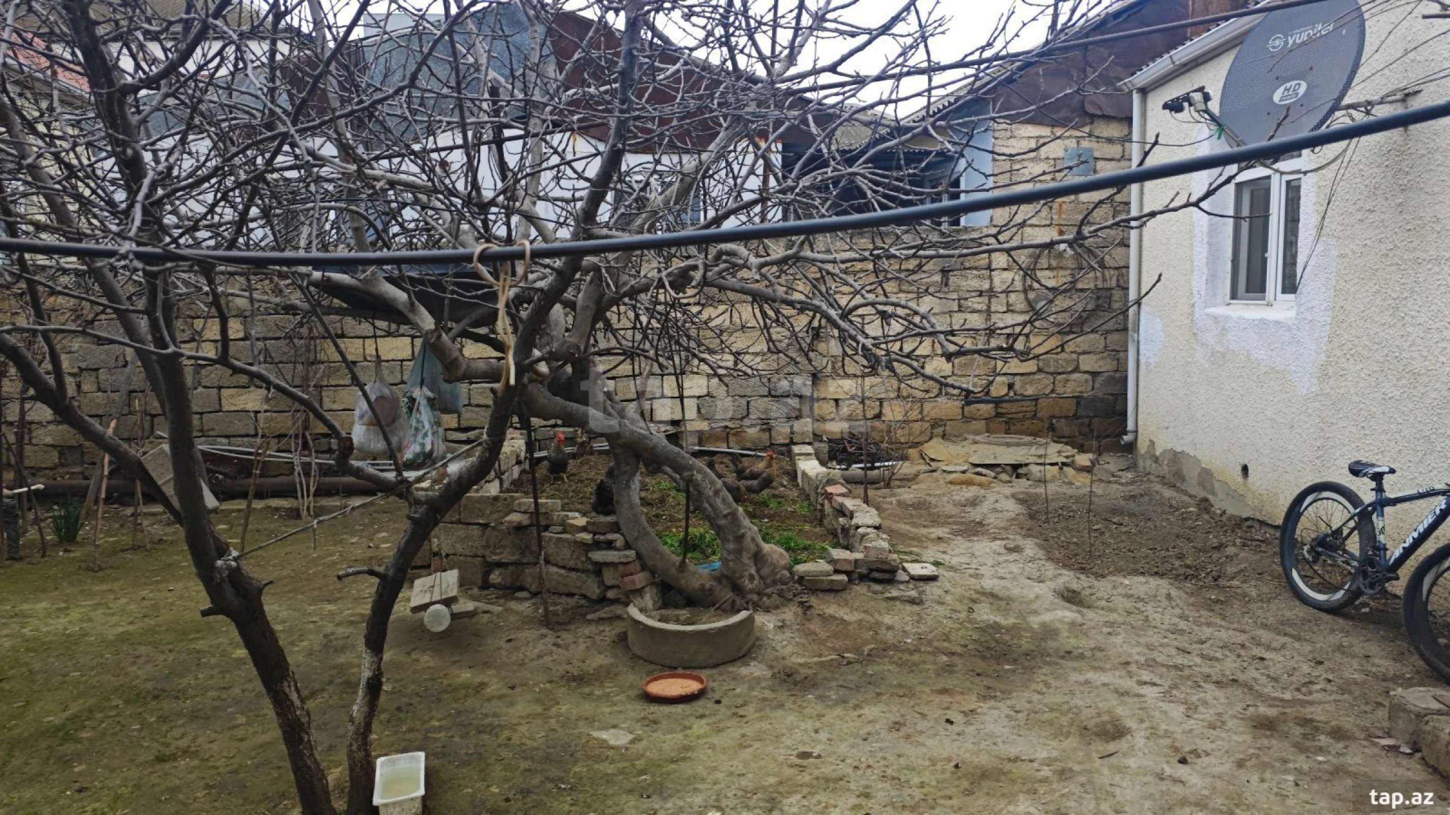 Satılır 4 otaqlı həyət evi