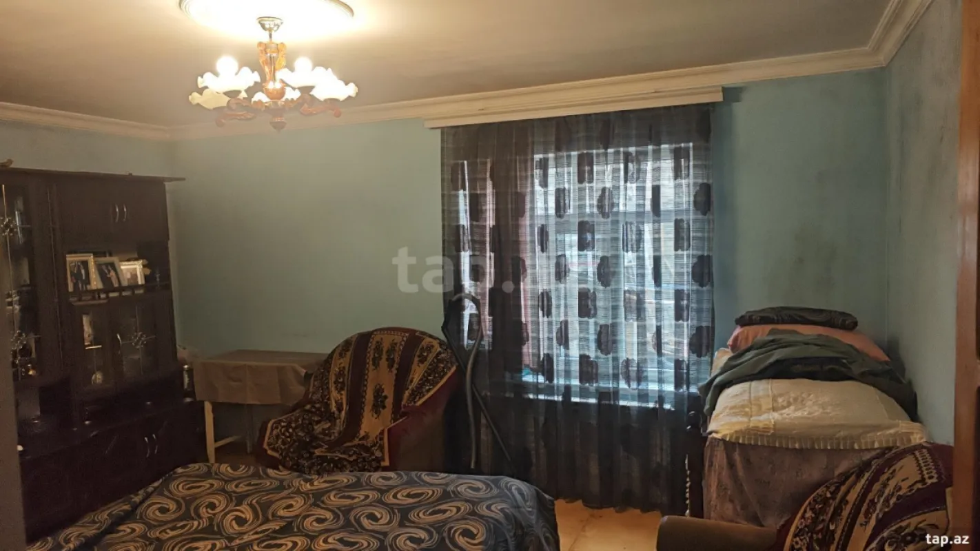 Satılır 4 otaqlı həyət evi