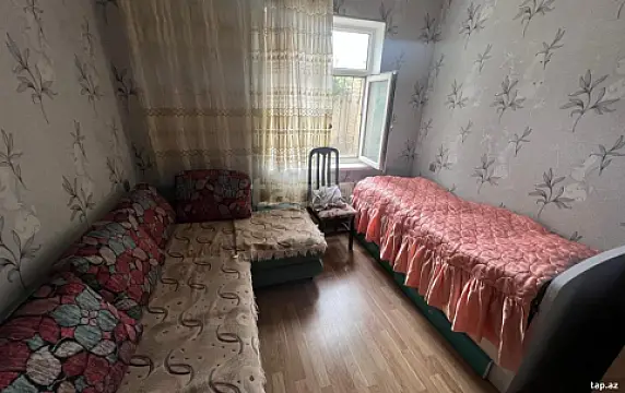 Satılır 4 otaqlı mənzil 90 m²